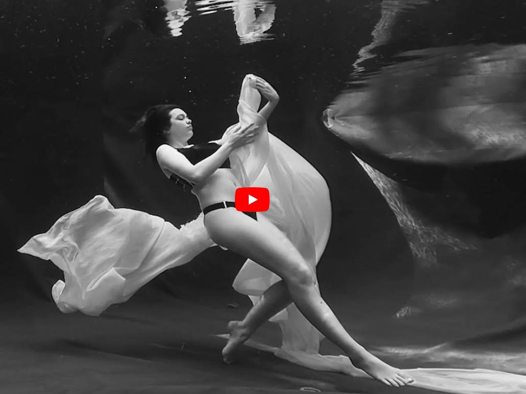 What is underwater boudoir